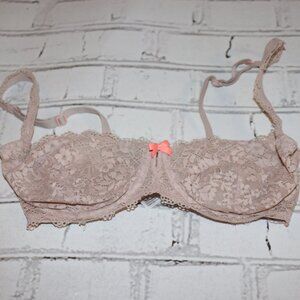 🤍🌸 Cream Lace Bra · Gillian & O’Malley · 32D 🌸🤍